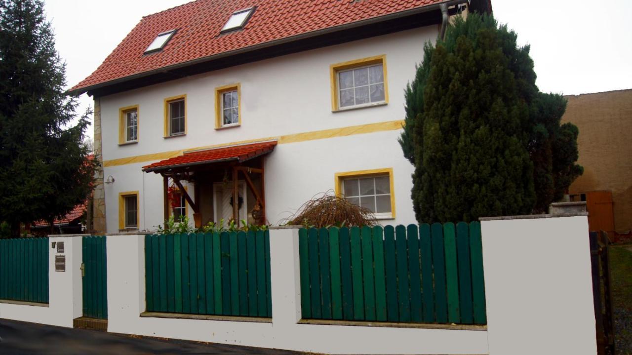 Gaestewohnung Am Thuemmlitzwald 格里马 外观 照片